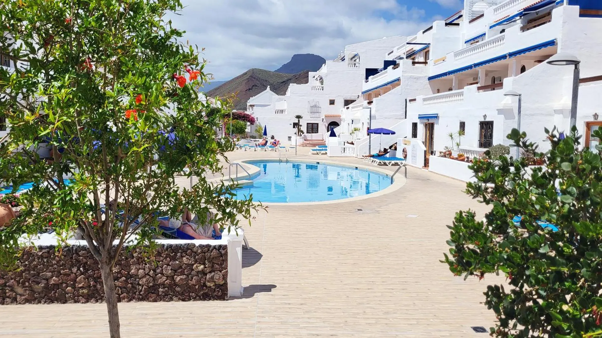 Апартаменты Discover Your Perfect Escape ! Арона Испания